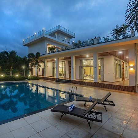 Saffronstays Odyssey, Karjat - 10 Acres Pet-Friendly Estate With Swimming Pool Chinchavli Dış mekan fotoğraf