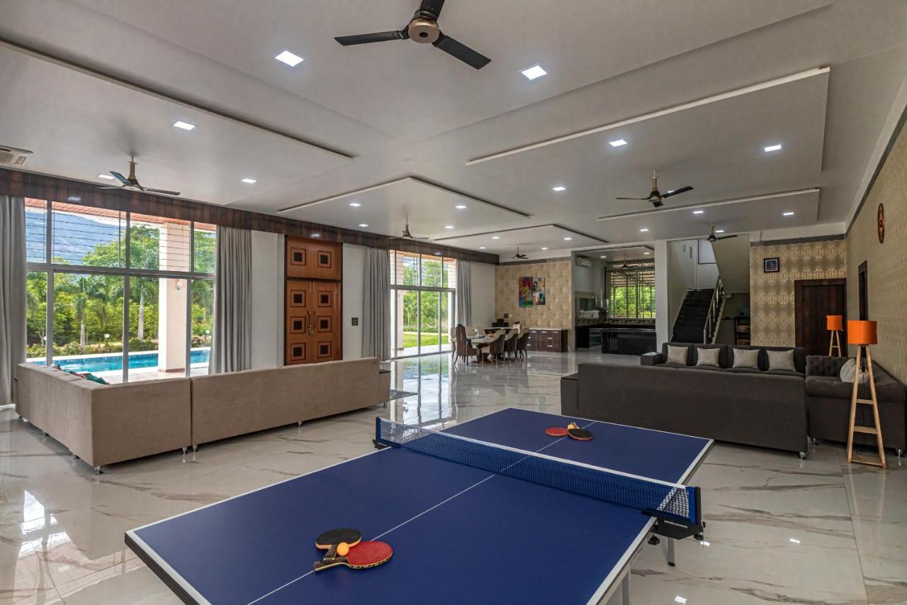 Saffronstays Odyssey, Karjat - 10 Acres Pet-Friendly Estate With Swimming Pool Chinchavli Dış mekan fotoğraf