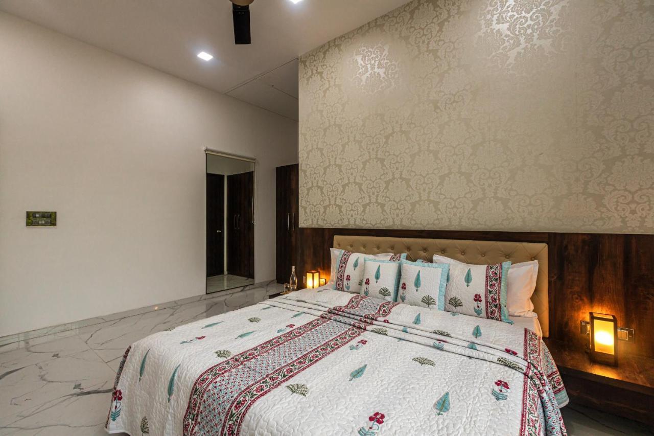 Saffronstays Odyssey, Karjat - 10 Acres Pet-Friendly Estate With Swimming Pool Chinchavli Dış mekan fotoğraf