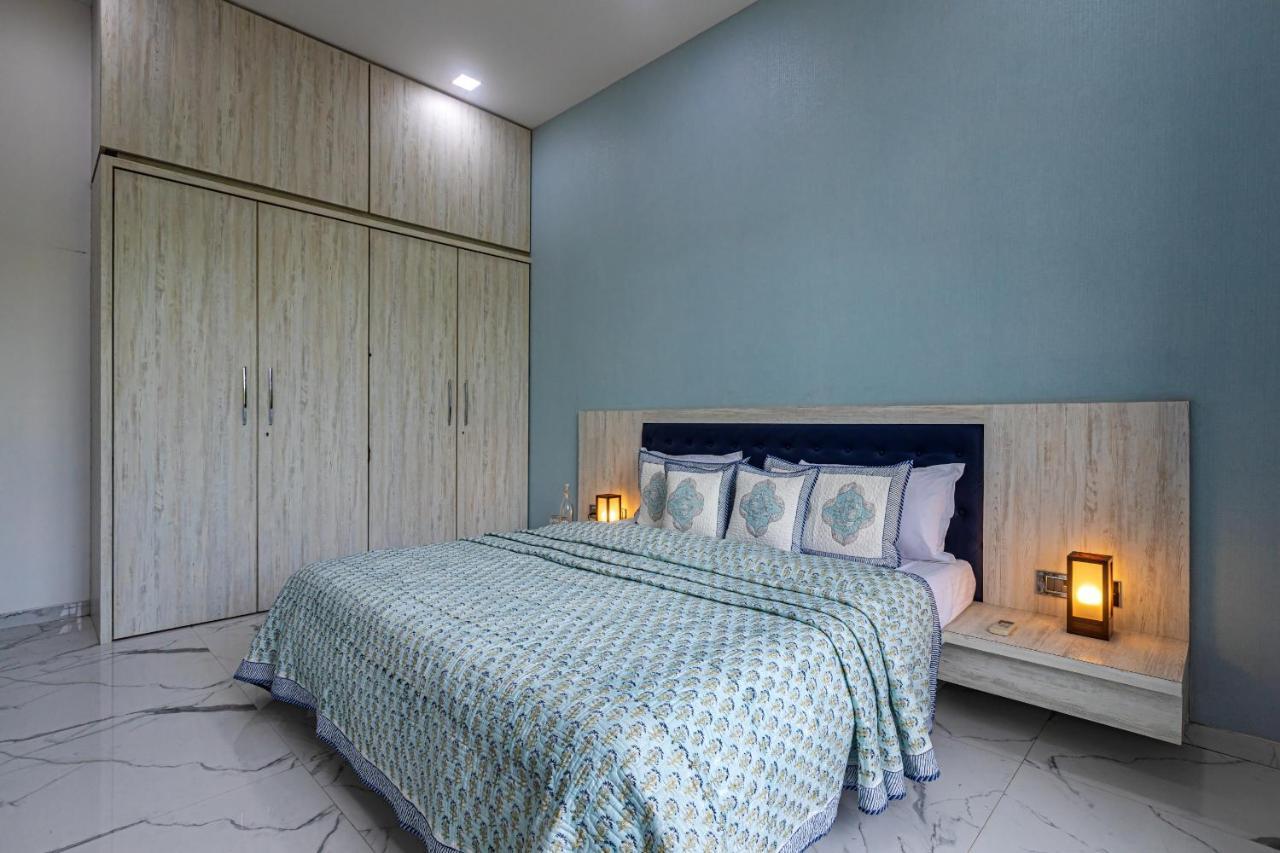 Saffronstays Odyssey, Karjat - 10 Acres Pet-Friendly Estate With Swimming Pool Chinchavli Dış mekan fotoğraf
